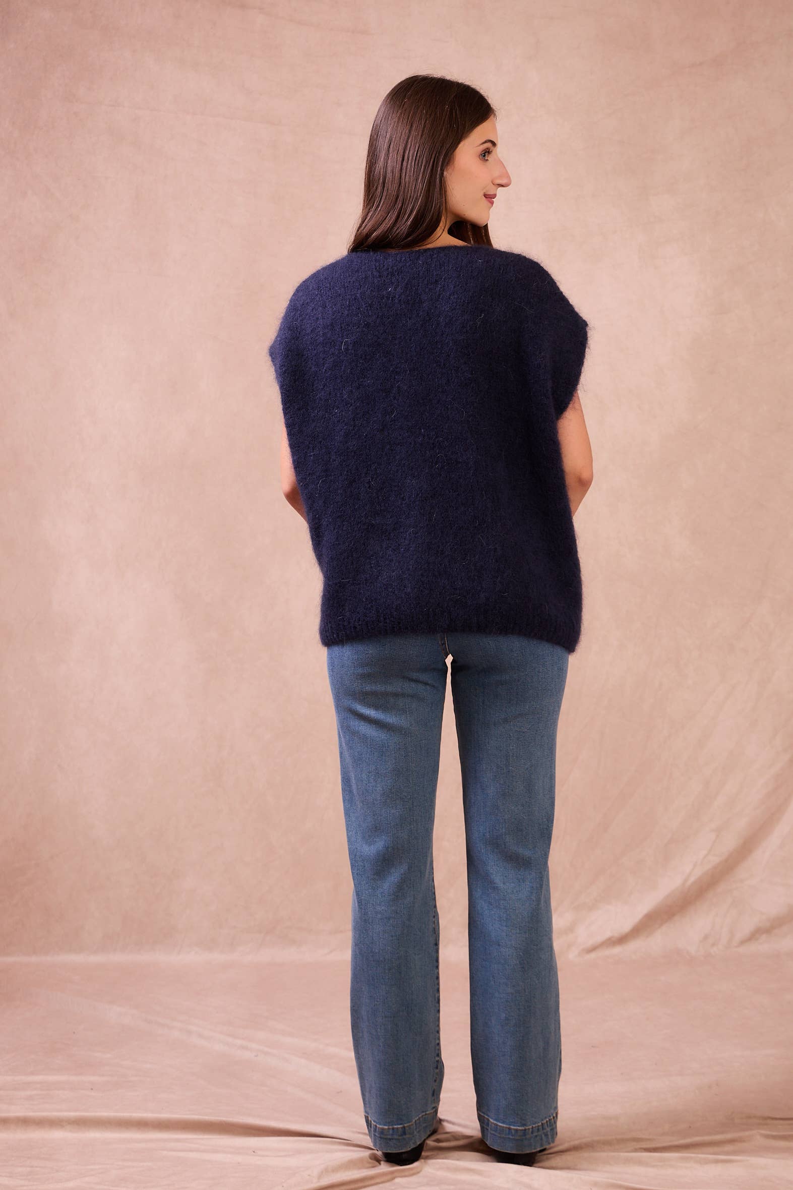 Calie Paris - Wholesale Cardigan - Women's - Sleeveless Mohair Cardigan with Buttons11