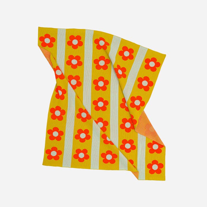 VERLOOP | knits - Wholesale Throw Blanket - Flower Stripe Throw