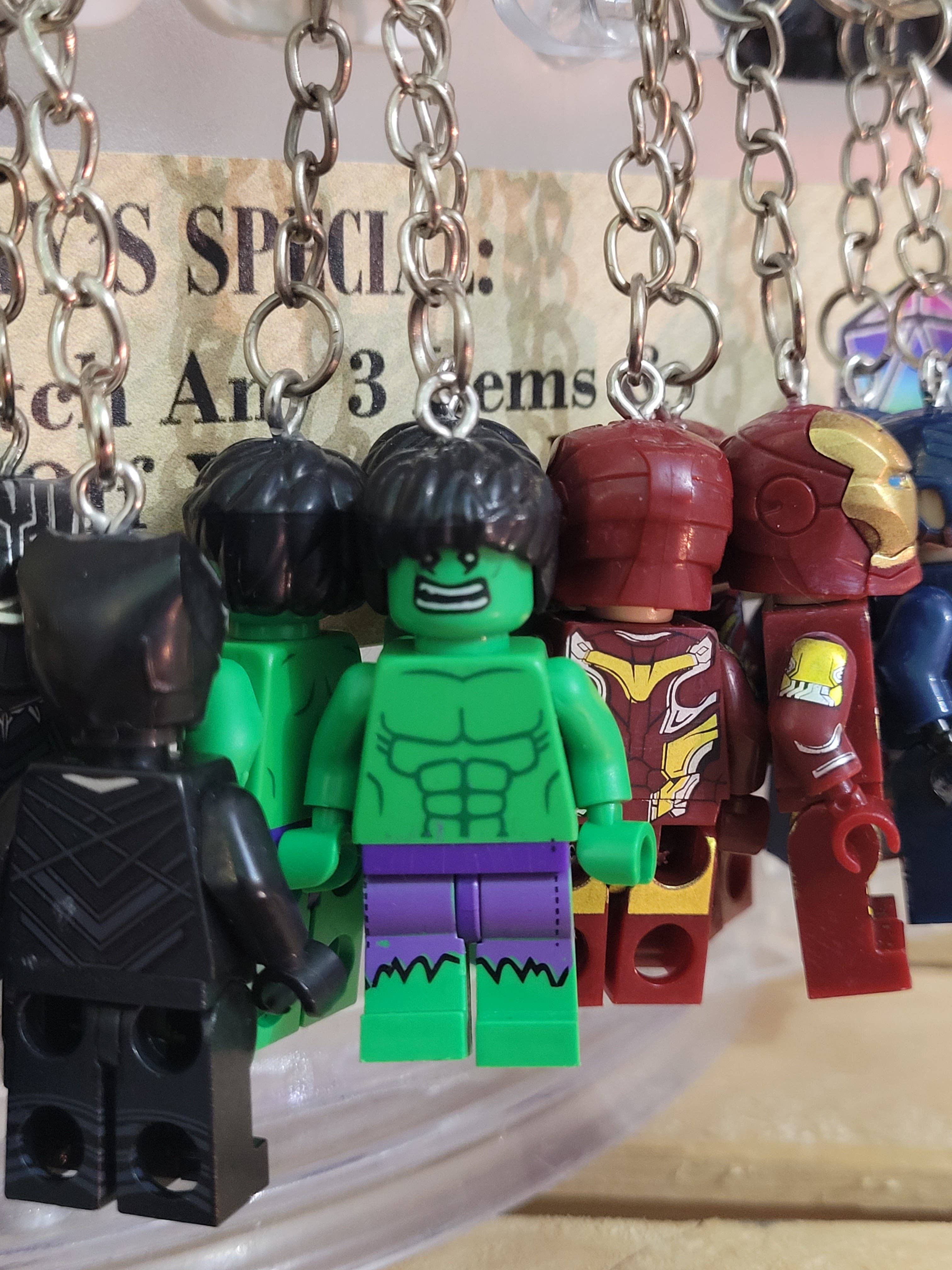 Con-Quest Crafts - Wholesale Keychain - Unisex - Super Hero & Super Villain Comic Minifigure Keychains14