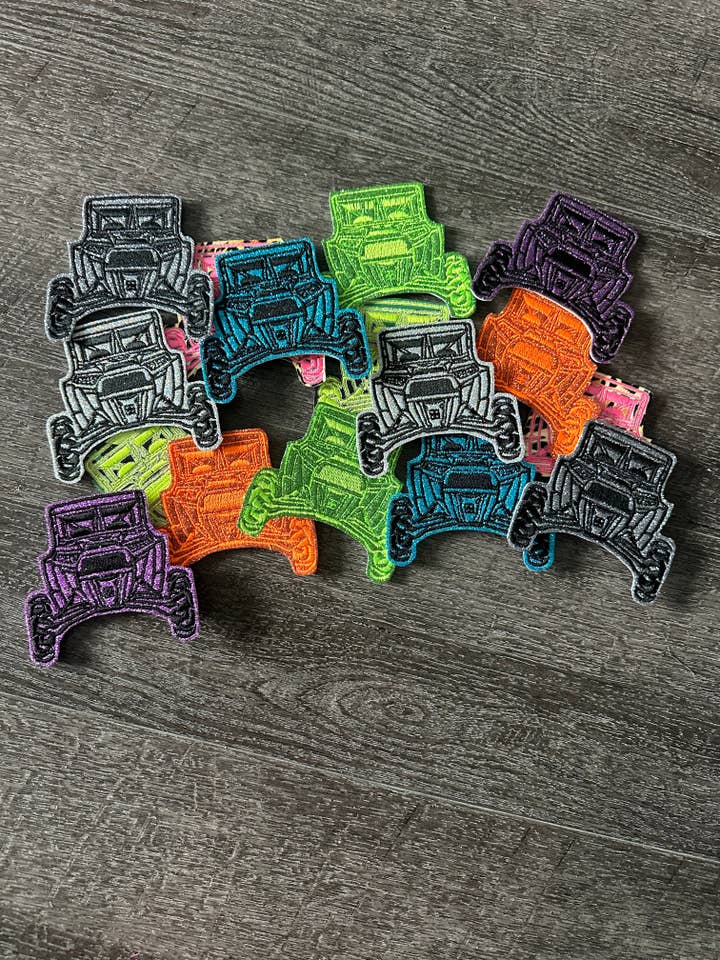 Fianco a fianco per la vendita all'ingrosso da parte di Eric Hill Designs, LLC