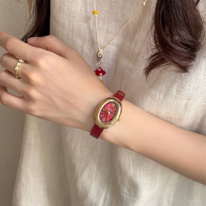 Dipped Shop - Wholesale Wrist watch – Women's - Leather Strap Vintage Oval Watch DP25F7554