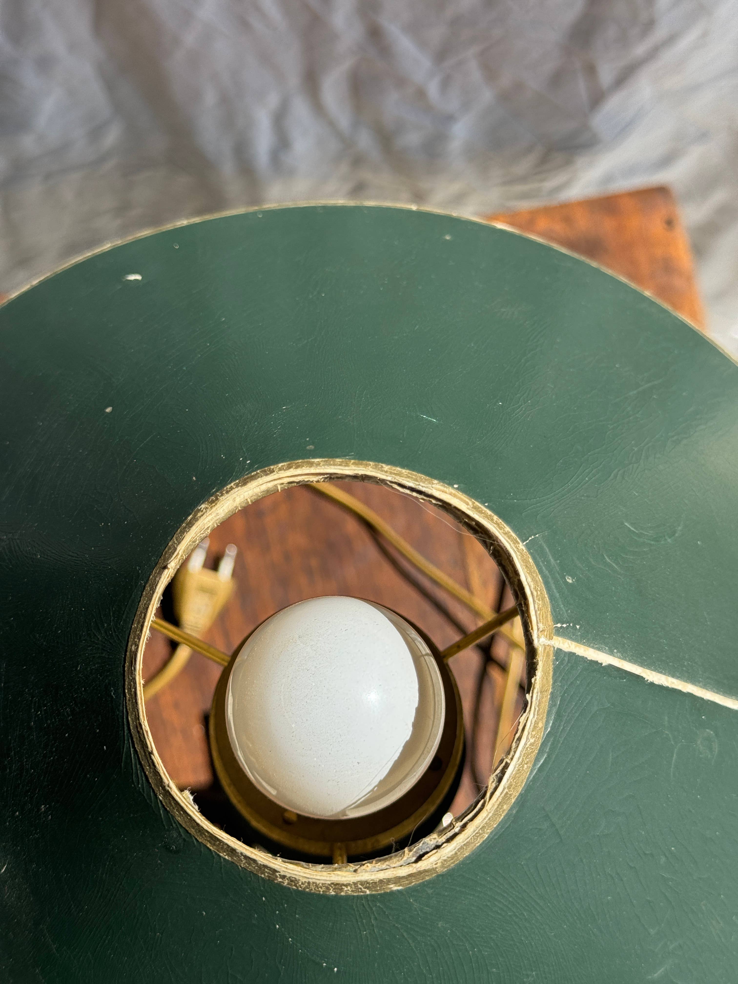 Office Objets - Wholesale Accent/Desk Lamp - Vintage green and gold table lamp H60 D3020