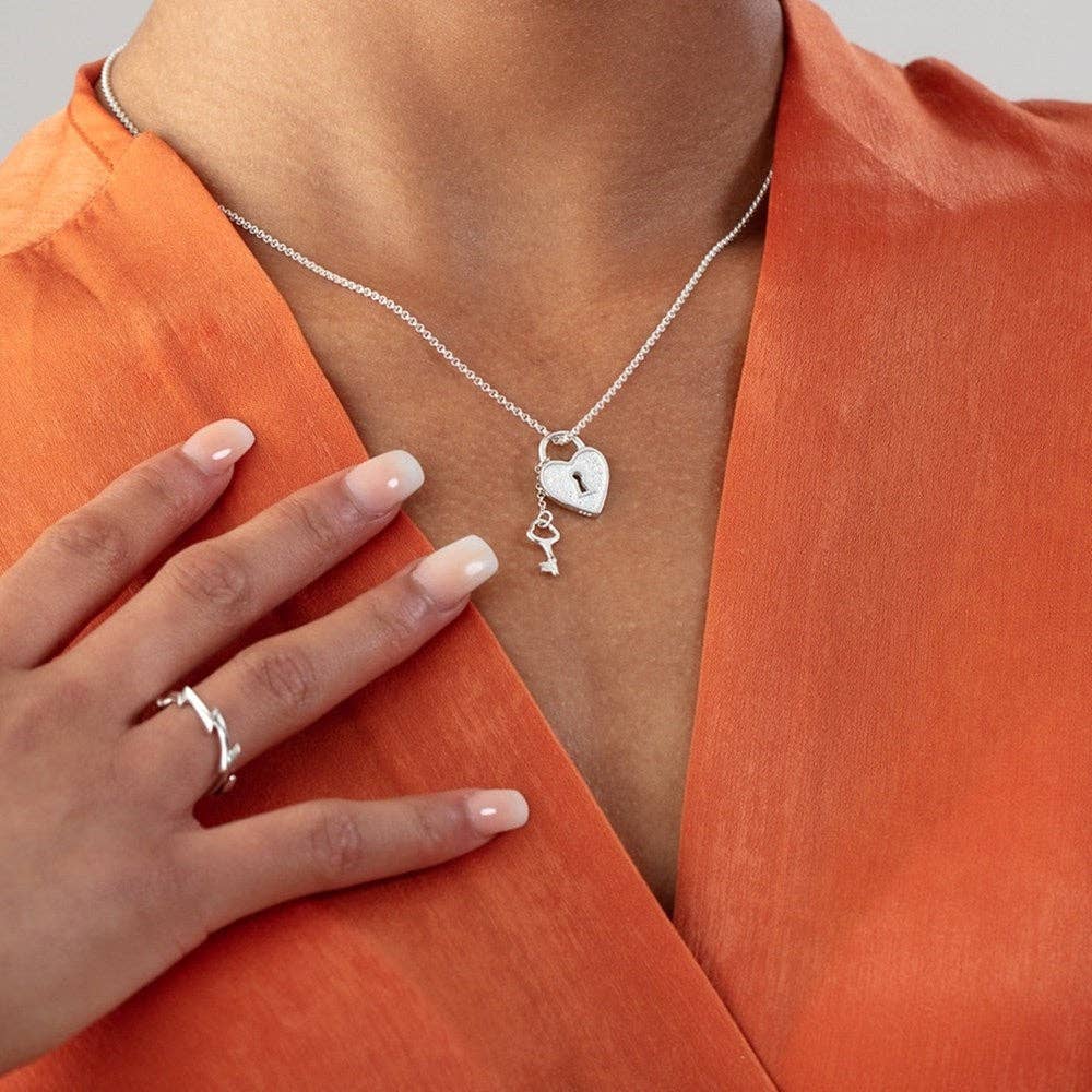 Scream Pretty - Recycled Sterling Silver Jewellery – Colar pingente/pendente por atacado – Colar com Cadeado em Forma de Coração e Chave5