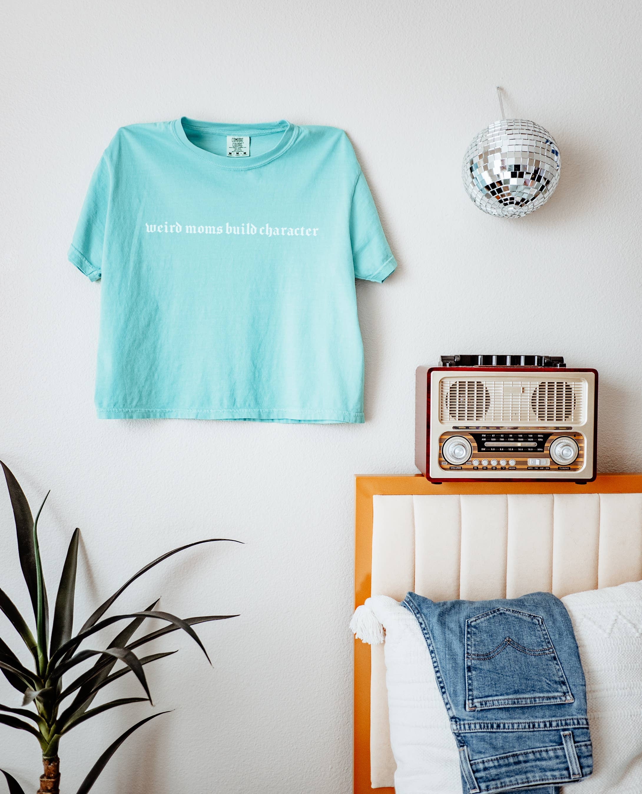 LOLA MAGNOLIA - Vendita all'ingrosso Maglietta serigrafata - Donna - MAGLIETTA SQUADRATA MAMME STRANE0