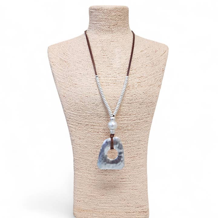 Bijoux Envie Statement Jewelry – wholesale Pendant/charm necklace – Chunky Western Pendant Necklace | Handmade Statement Jewelry3