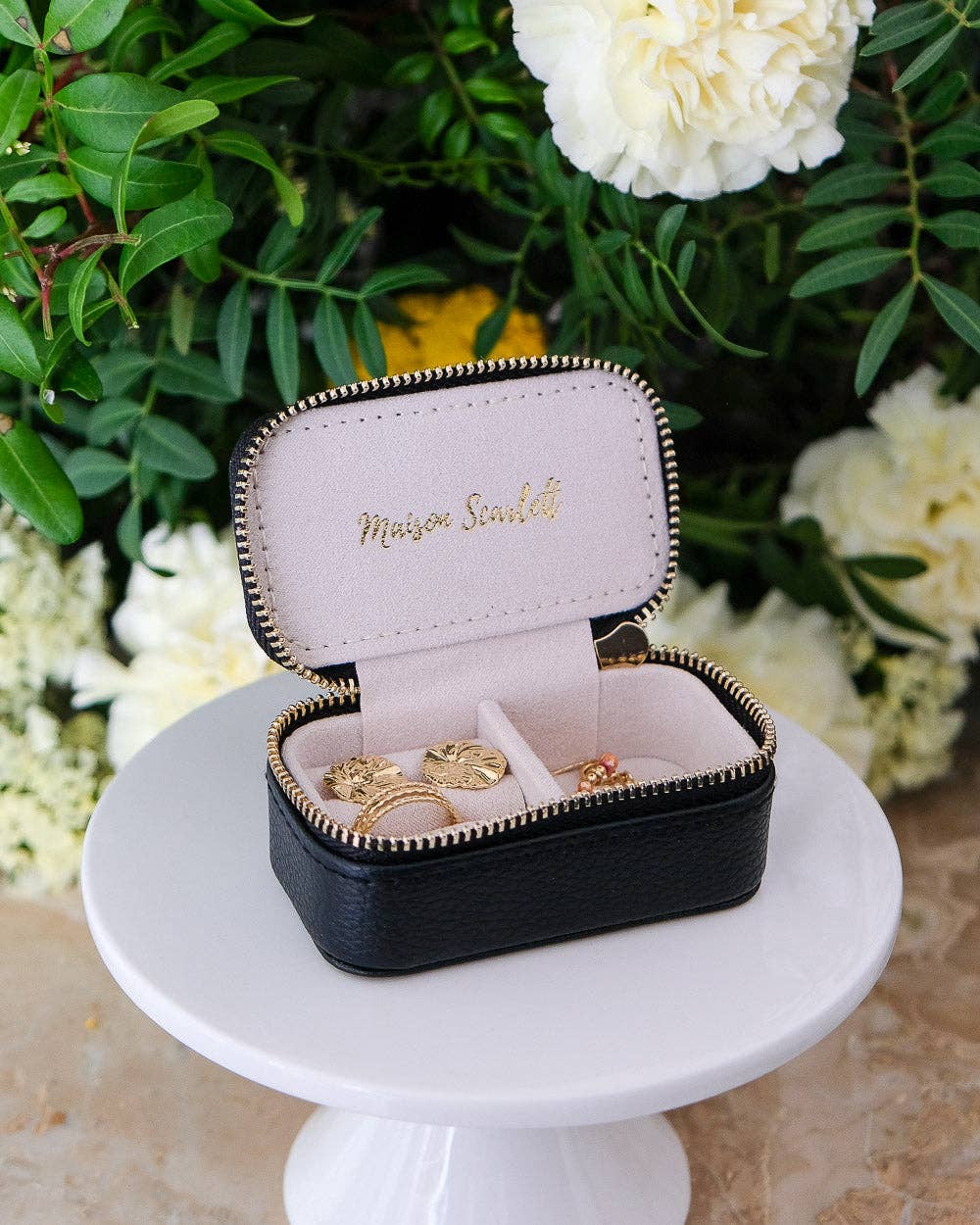 Maison Scarlett - Wholesale Jewelry Box/Organizer - Marie PU leather mini travel jewelry box6