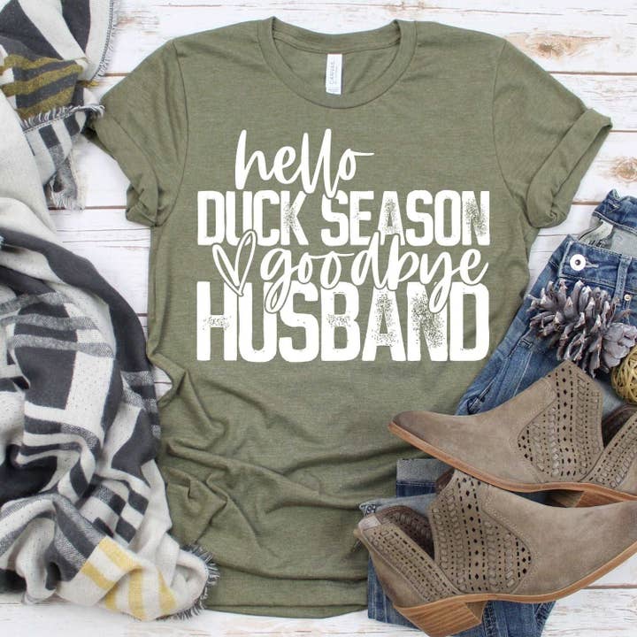Hello Duck Season Addio Husband - Heather Olive per la vendita all'ingrosso da parte di Sunfire Tees