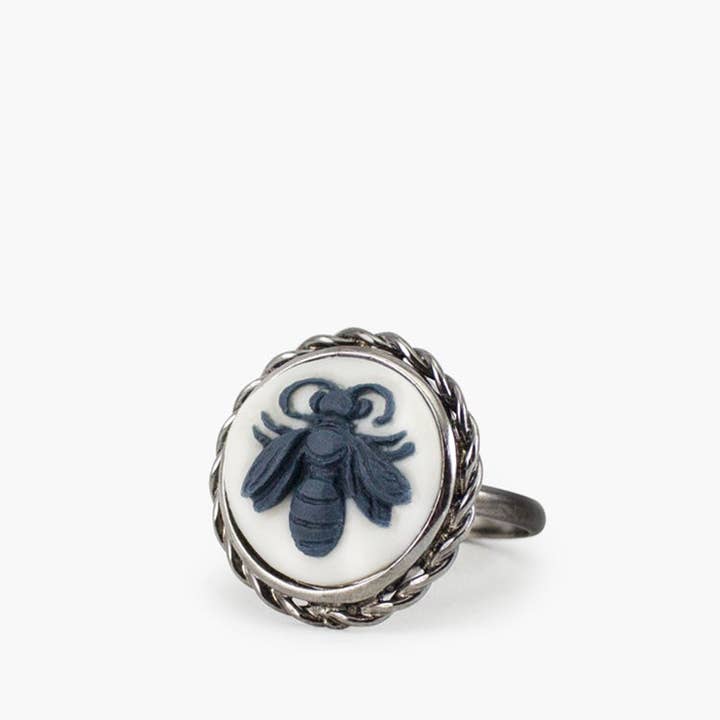 Vintouch Jewels - Wholesale Cocktail/Statement Ring - Bee Cameo Ring1