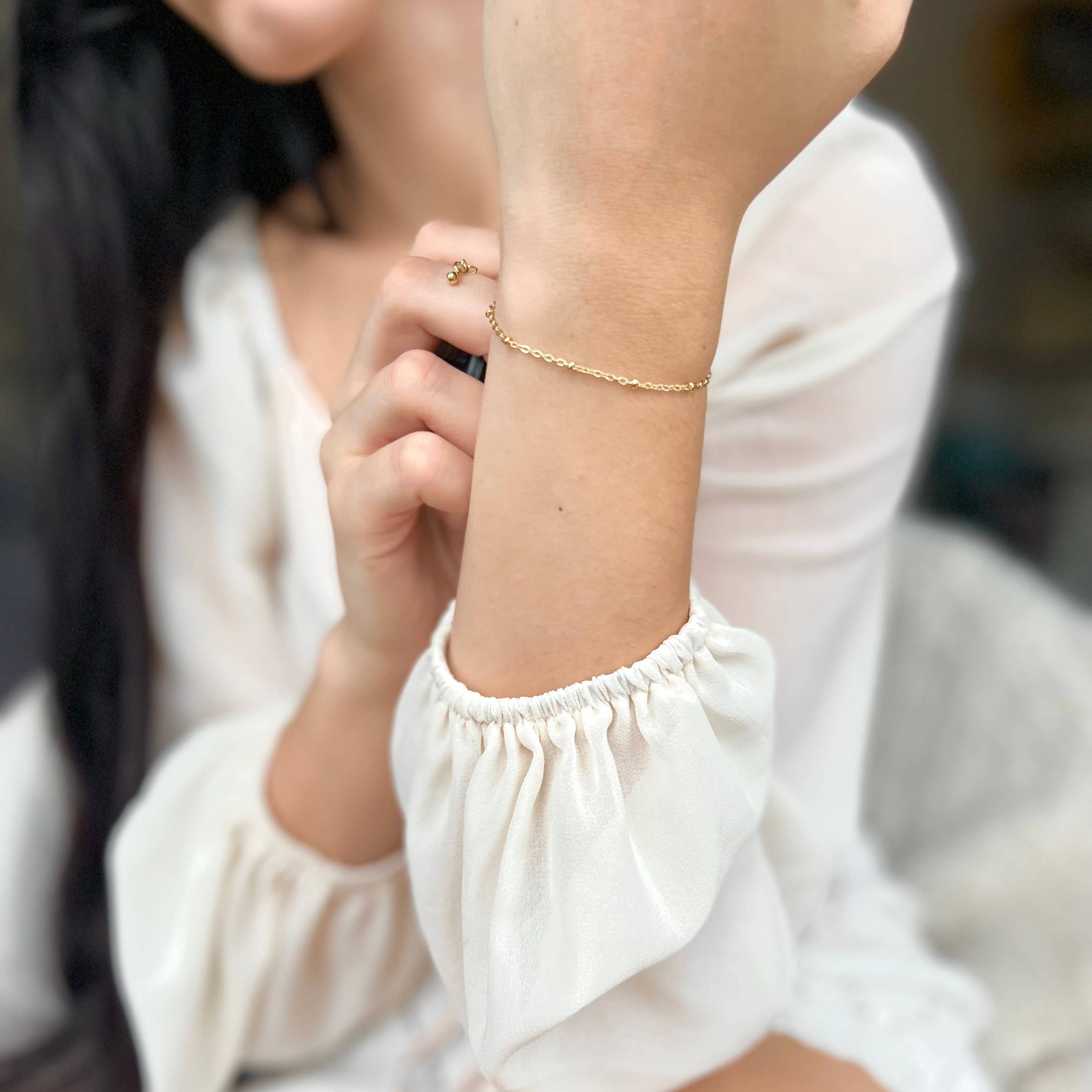 Rossie Jewellery – wholesale Link & chain bracelet – 14k Gold Filled Minimalist Satellite Chain Bracelet6