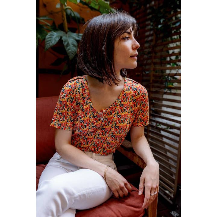 Body Flowers short sleeves for wholesale on Faire4