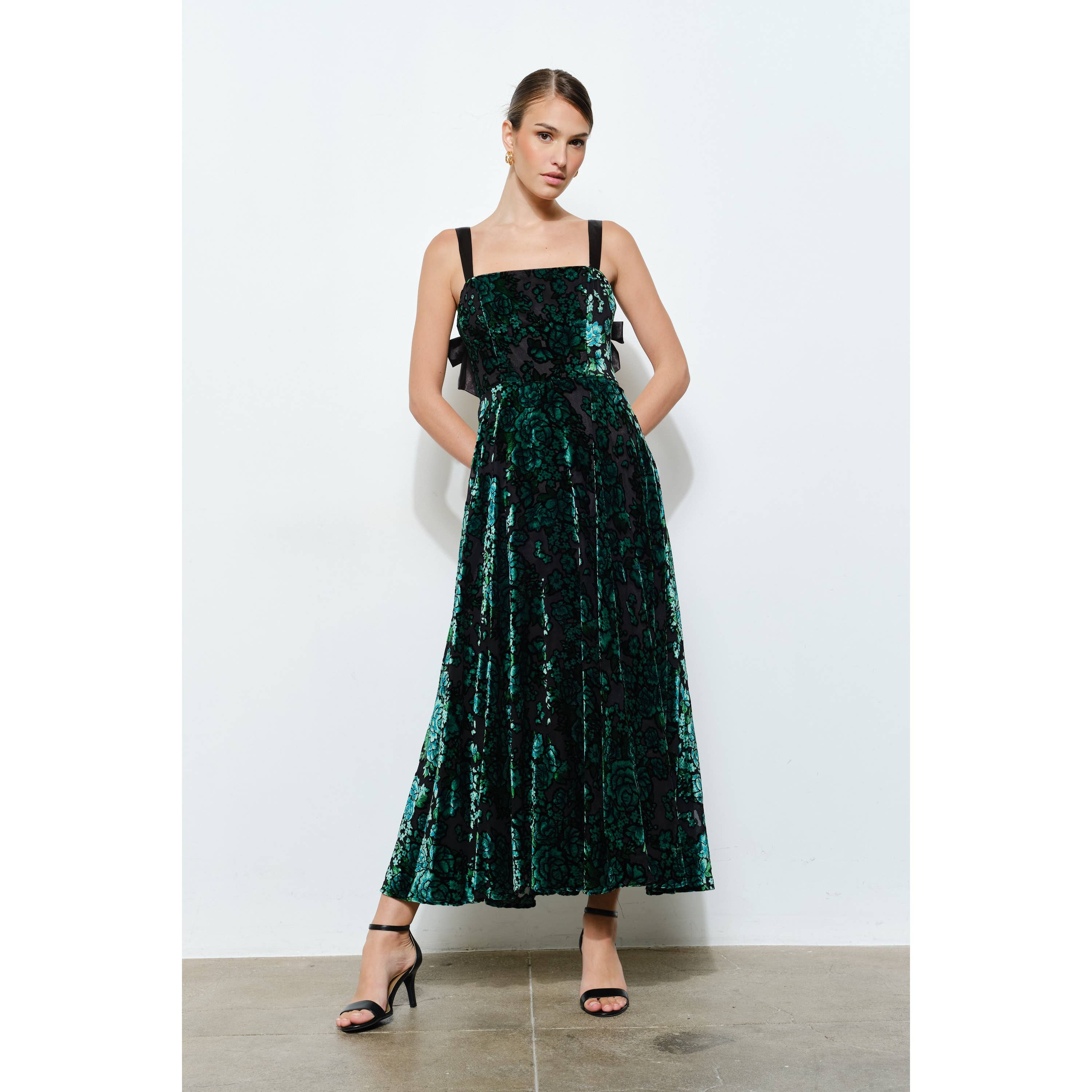 INA – wholesale Dress – Women's – Velvet Floral Bow-Back A-Line Maxi Dress2