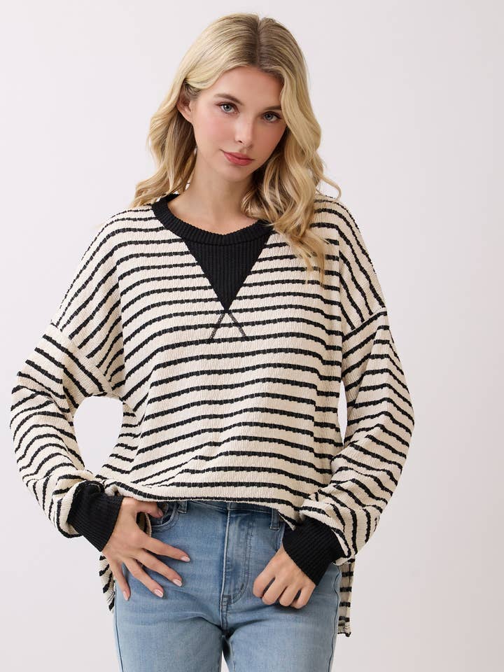 7th Ray – wholesale Stickad topp - Dam – Randig stickad tröja med nedhasad axel T61280