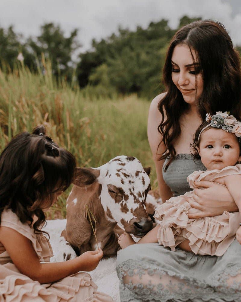 Bailey's Blossoms - Wholesale Mommy & Me-sets - Mommy and Me Nellie maxi-jurk met ruches - Champagne12