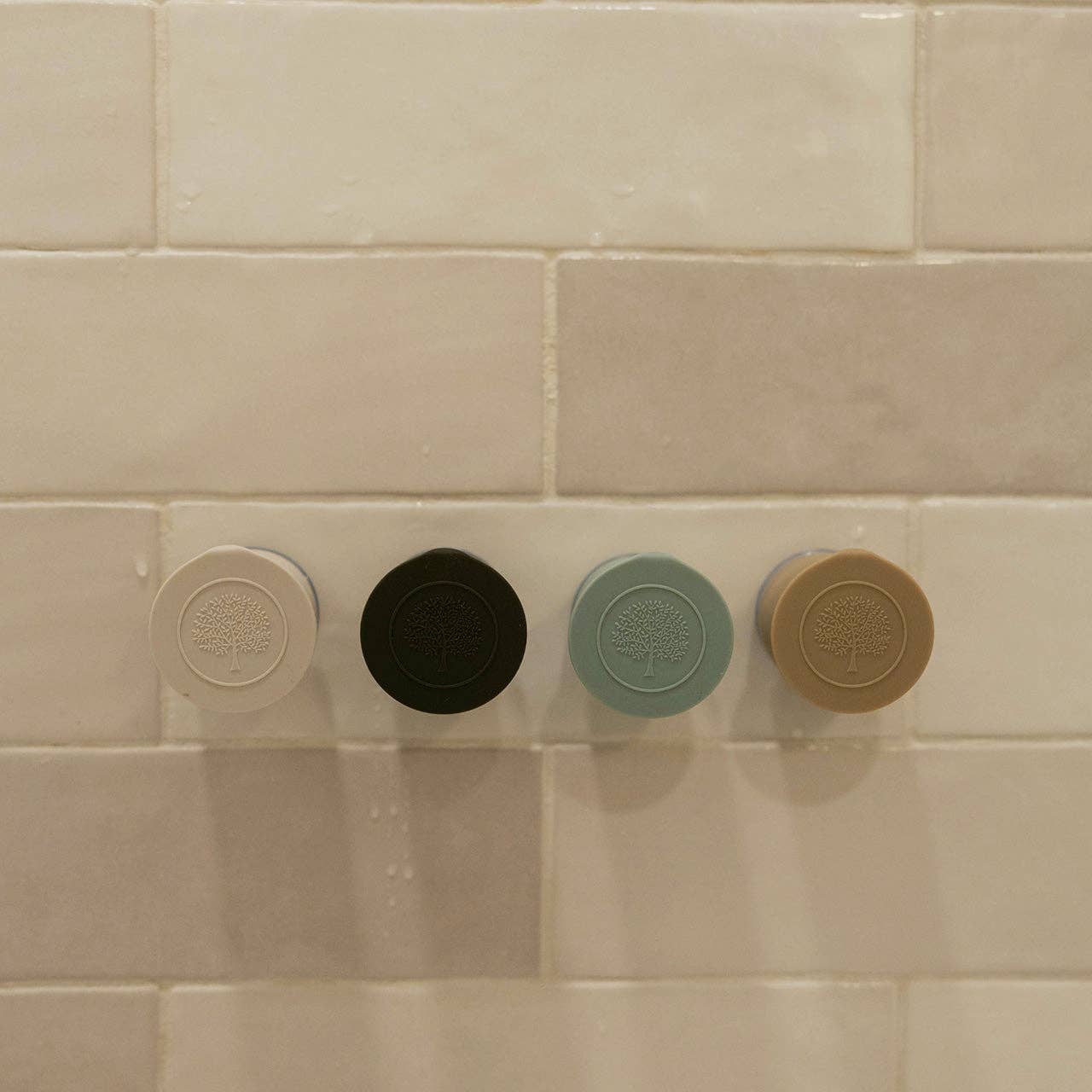 Parker Baby Co. - Wholesale Bath caddy - Silicone Bath Hook7