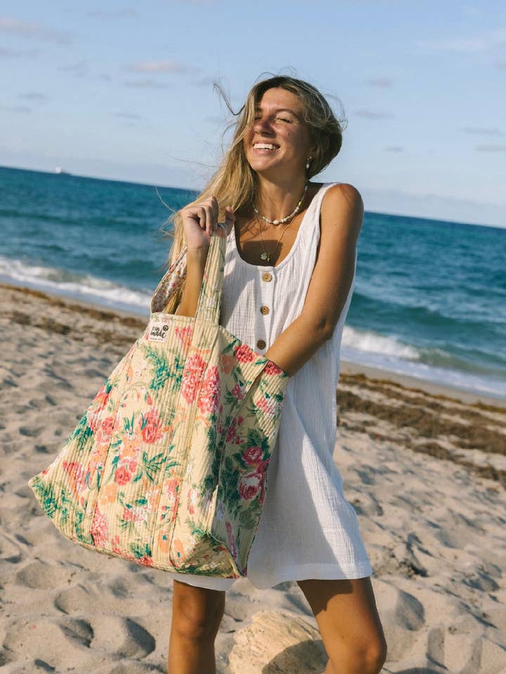 Borsa reversibile Georgia per la vendita all'ingrosso da parte di Erin Made