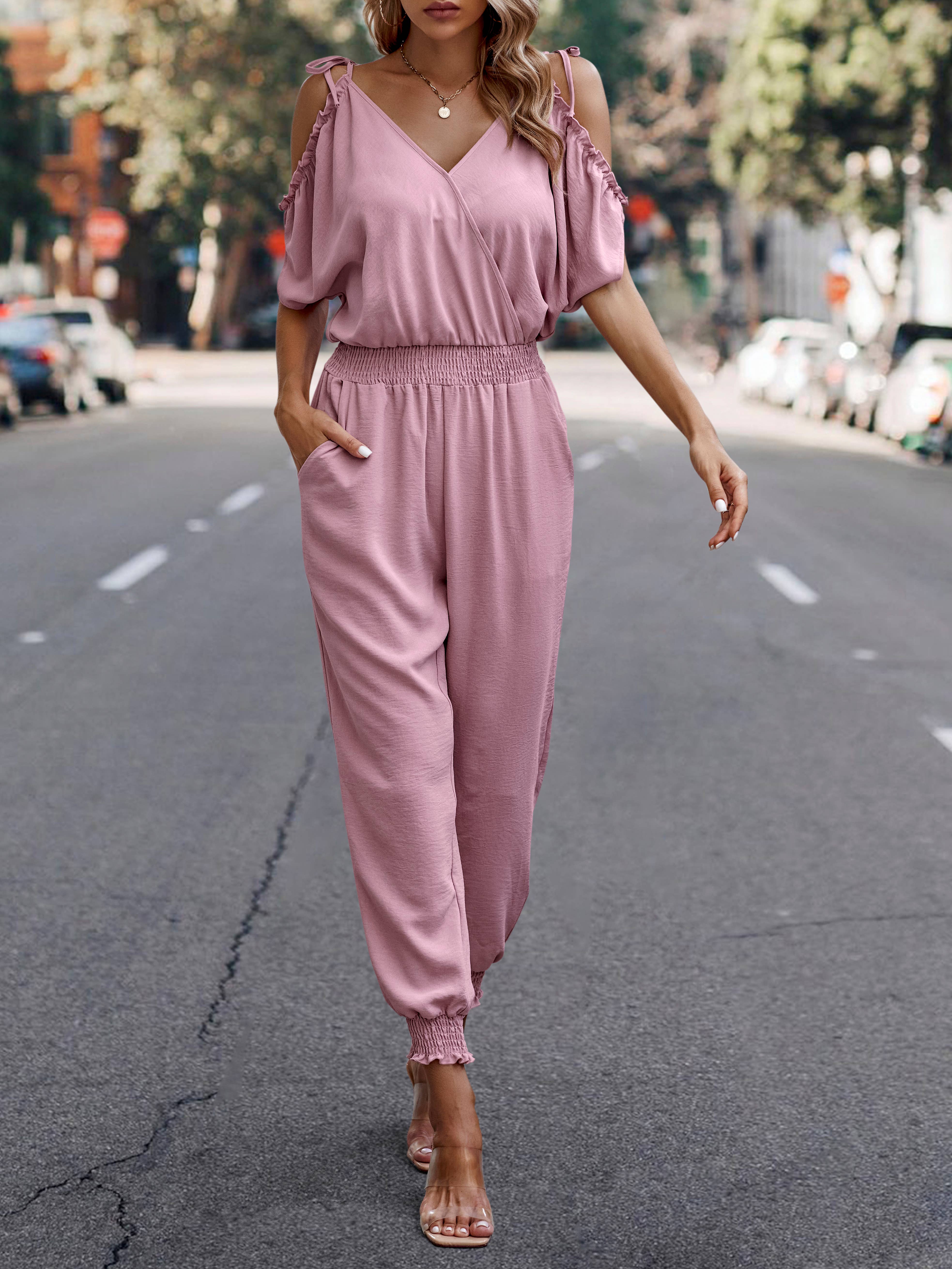 eLook – Großhandel Jumpsuit – Damen – SZ1-J9004 Schulterfreier Wickeloverall mit gesmokter Schulterpartie21