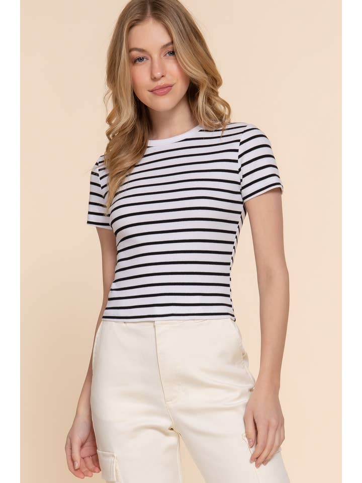 Active Basic | Active USA - Vendita all'ingrosso Top in maglia - Donna - Top a righe in cotone a costine con maniche corte e collo rotondo8