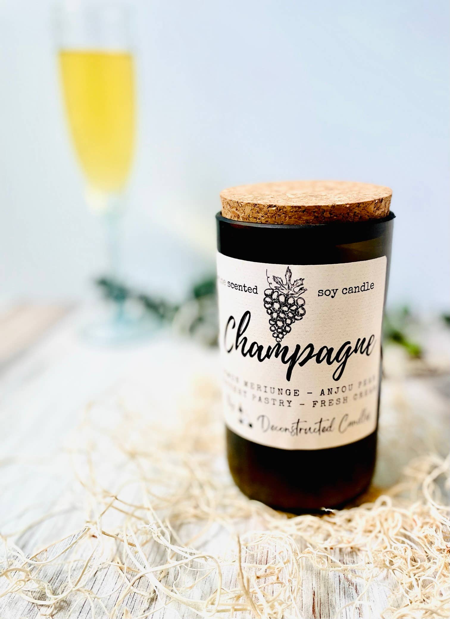 deconstructed candles – Engroshandel Glaslys – Vinflaskelys Korktop duftende af Wine Expert Soy Wax11