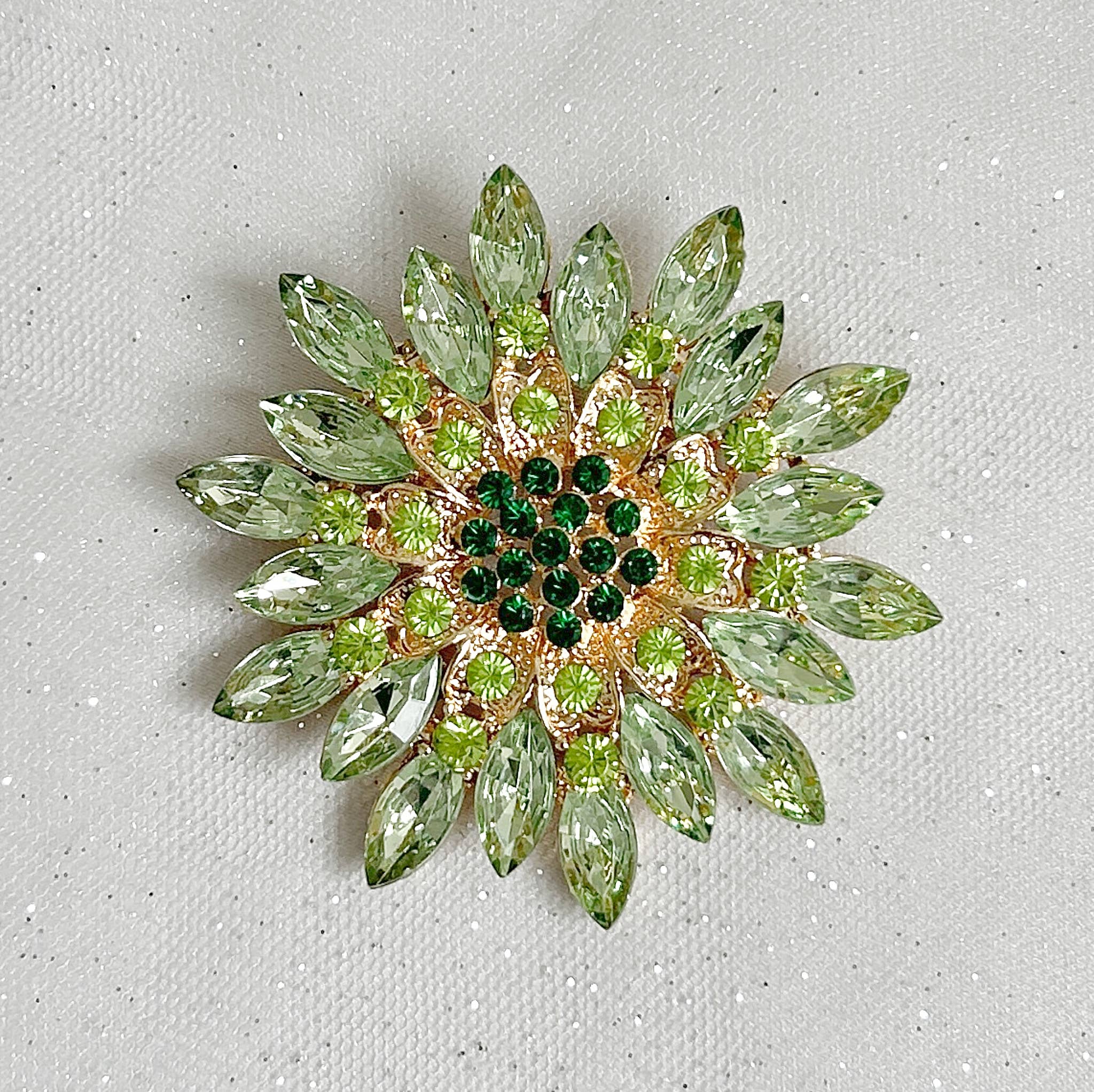QueenMee Accessories - Wholesale Brooch - Vintage Brooch Large with Crystal9