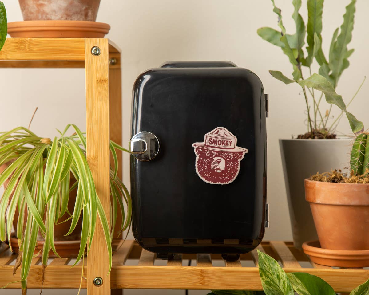 The Landmark Project – wholesale Magnet – Smokey Logo Magnet1