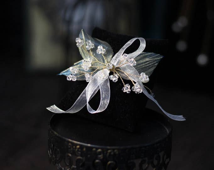 FanakoStudioNYC – wholesale Wristlet – Pearl Wrist Corsage/prom Corsage/ Flower Wedding Corsage Bridesmaid Wrist Corsage / Pearl Bracelet1