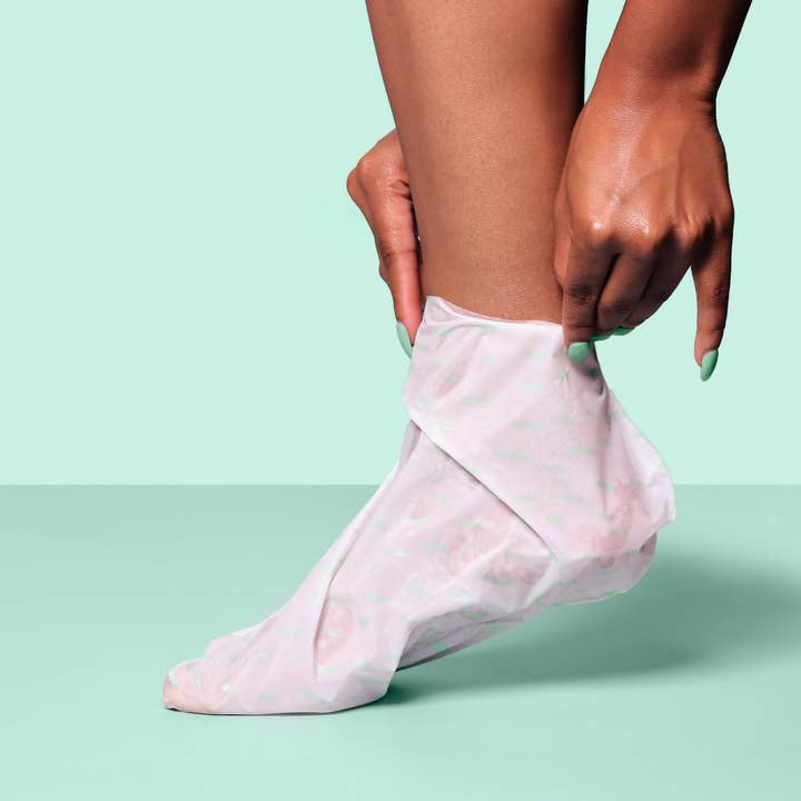 My Spa Life - Wholesale Foot Mask - Comfort Zone Soothing Foot Mask with Shea Butter & Tea Tree