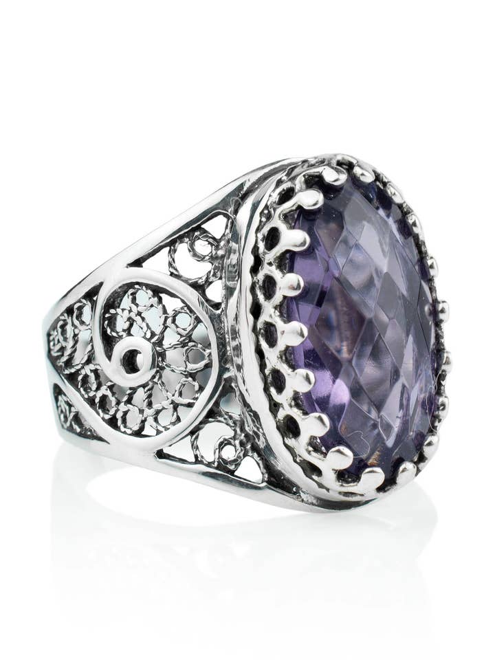 Amethyst Sterling Silver Woman Oval Cocktail Ring for wholesale by Filigranist Jewelry