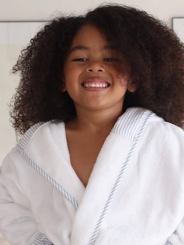 Lotus Linen - Wholesale Robe - Kids - Kids Plush Robe – Ultra Soft, Safe & Cozy for Toddlers & Kids13