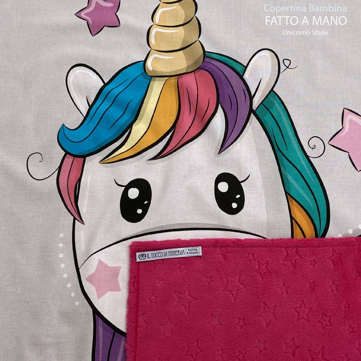 Mädchen-Decke aus Fleece mit fuchsiafarbenen Sternen und Baumwolle mit Einhornsternen - Handgemacht für den Großhandel von Il Tocco di Minerva