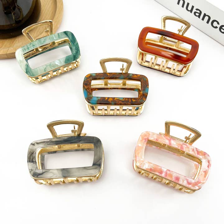 Chic hul-firkantet hårklemme, stilfuld metal- og acetatclips for engroshandel hos TheDivaSoap