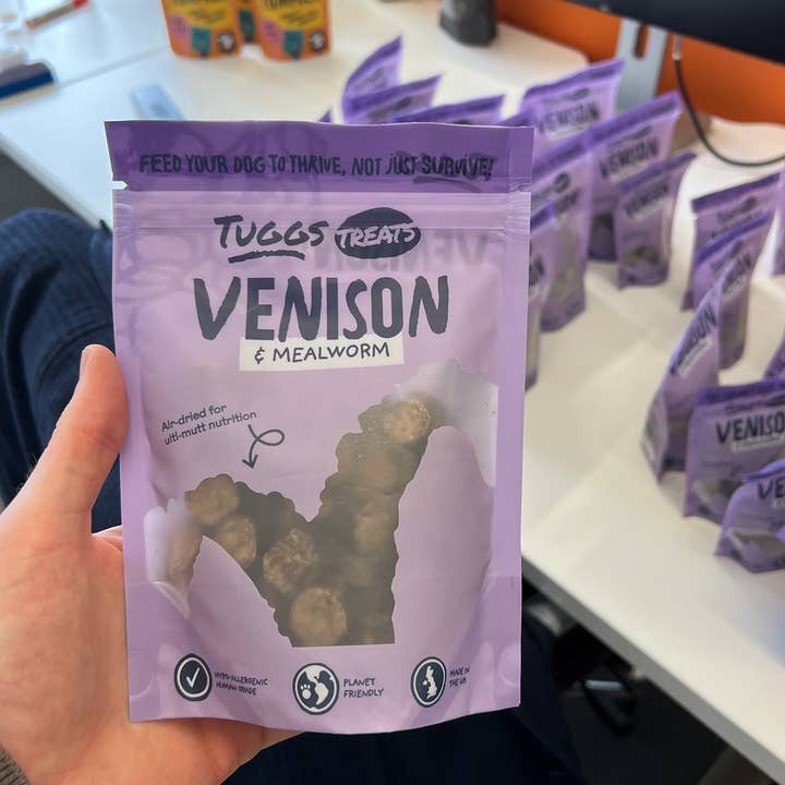 Tuggs – wholesale Pet treats – Dog – Tuggs Venison and Mealworm Treats1