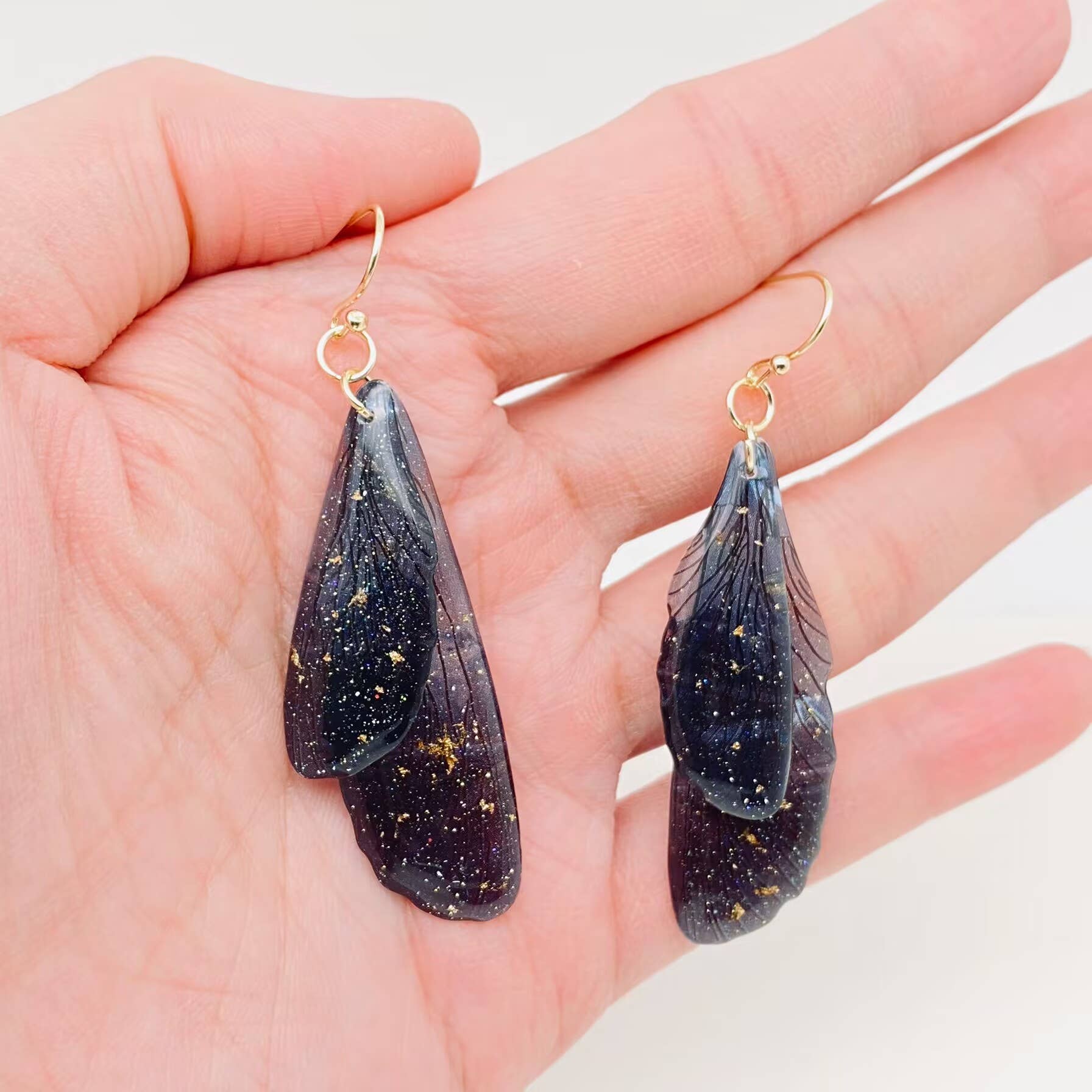 Mio Queena - Wholesale Dangle Earrings - Resin Colored Dragonfly Wings Dangle Earrings7