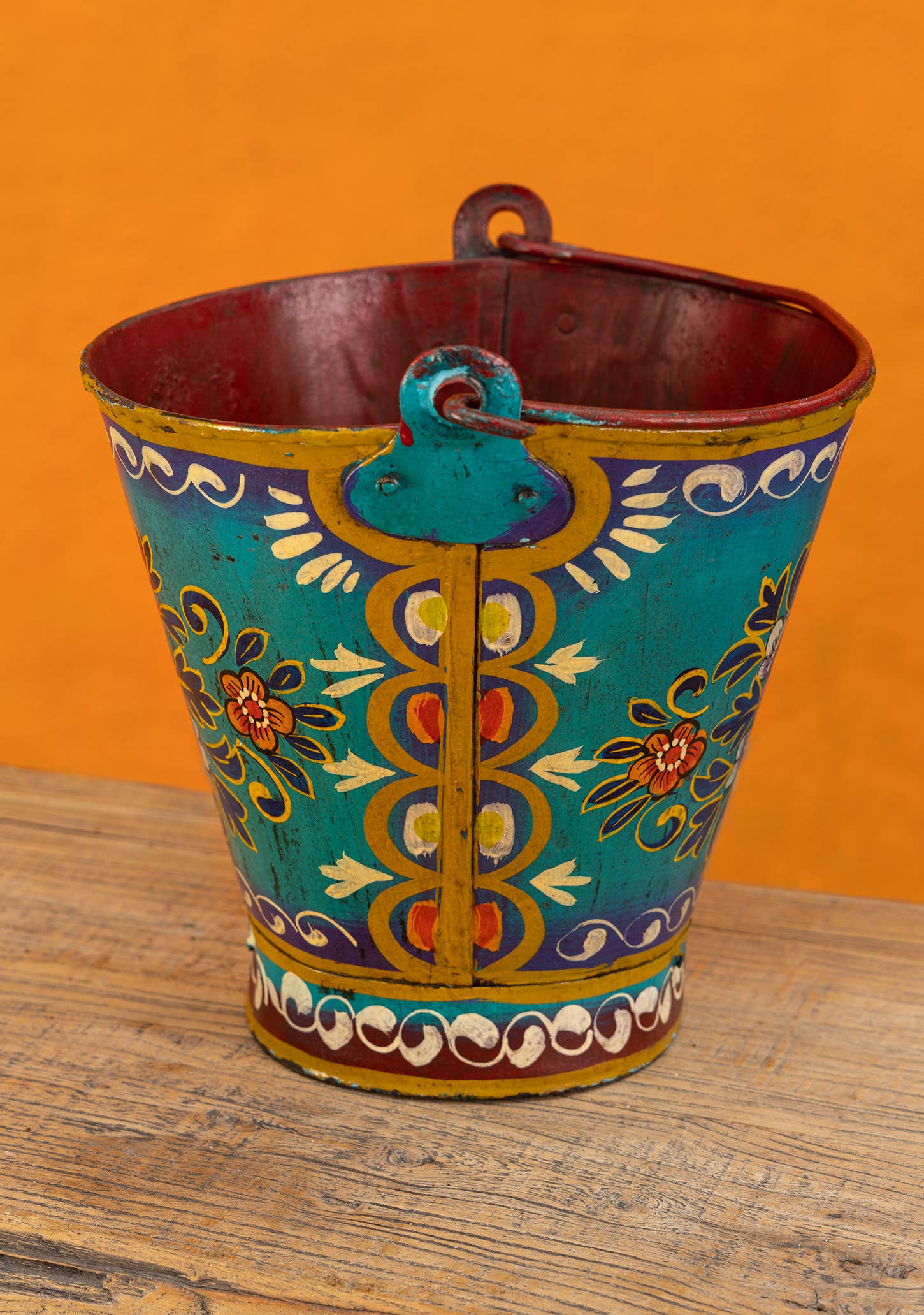 Namaste – wholesale Spannar och hinkar – Vintage handmålad hink i blått järn2