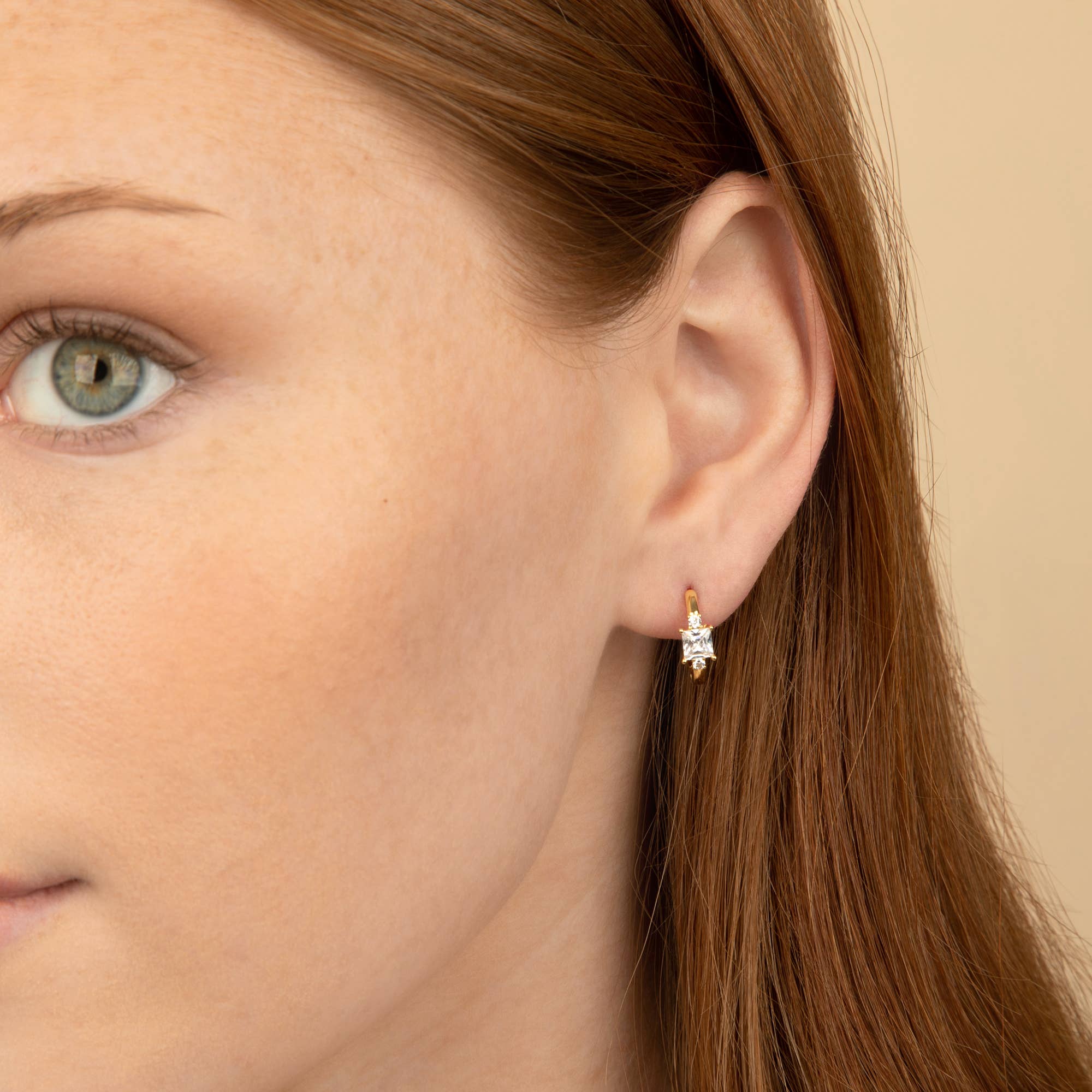 MAIVE – Engroshandel Huggie-øreringe – Demi bøjler1