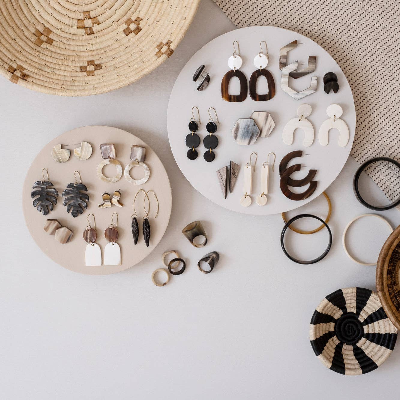 MAADILI COLLECTIVE - Wholesale Dangle Earrings - Small Dangling Leaf Earrings2