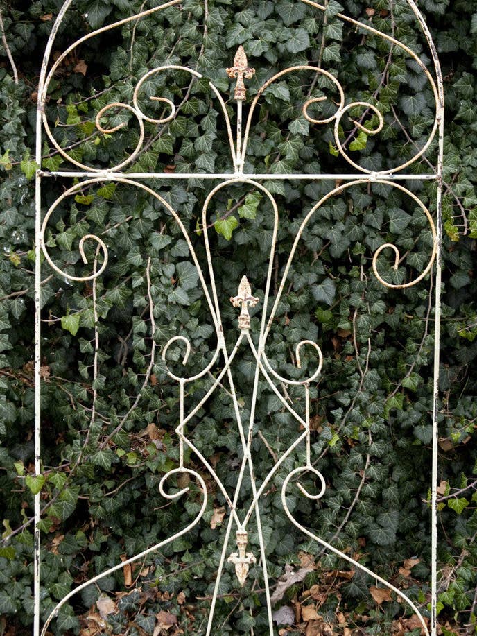 Iron Upside Down Trellis with Welded Stakes on Bottom for wholesale by Garden Iron And More