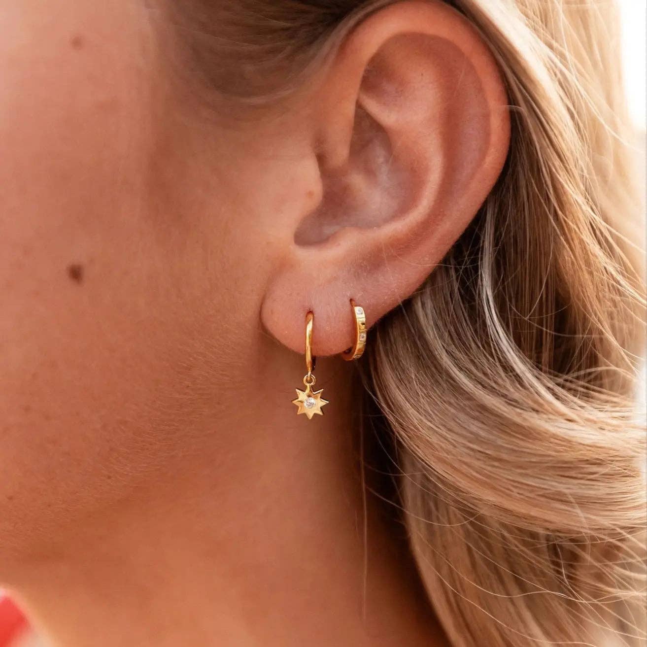 Mauve Jewelry Co. – brincos huggies por atacado – Aros Sunburst2