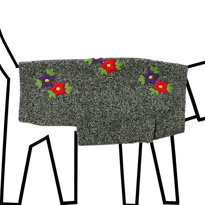 Pull pour chien à fleurs brodées pour la vente par Ware of the Dog