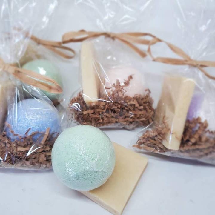 Wonderfully Made .love - Vente Bombe de bain/poudre effervescente pour le bain - Coffret cadeau Bio Mini Spa | Bombe de bain entièrement naturelle + savon3
