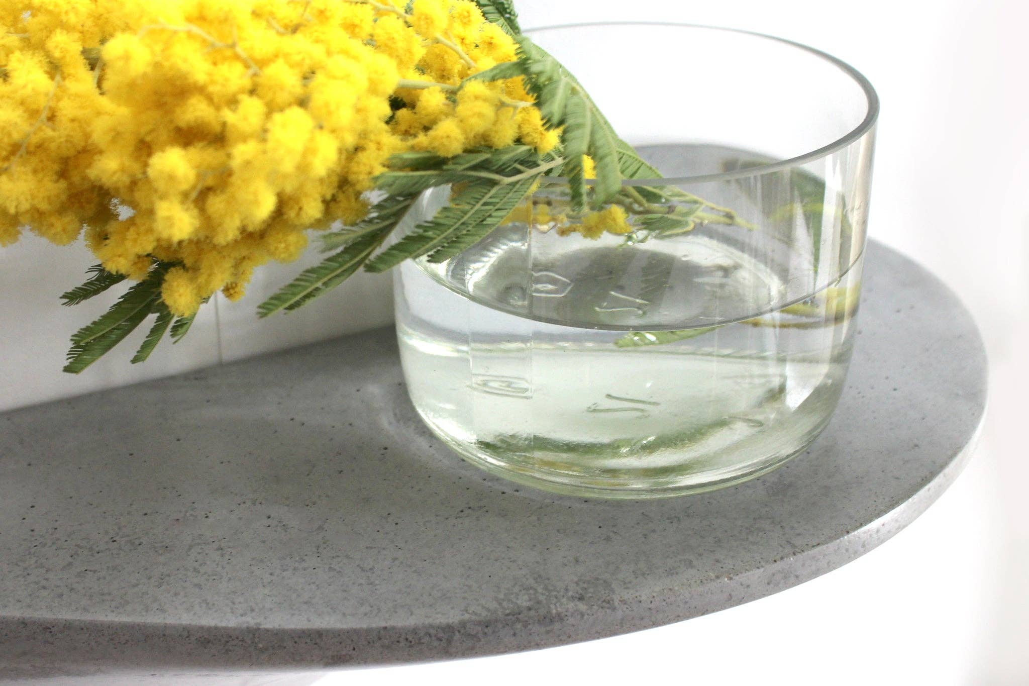 Formpoet - Wholesale Wall Mounted Shelf - Wall shelf concrete large - light grey9