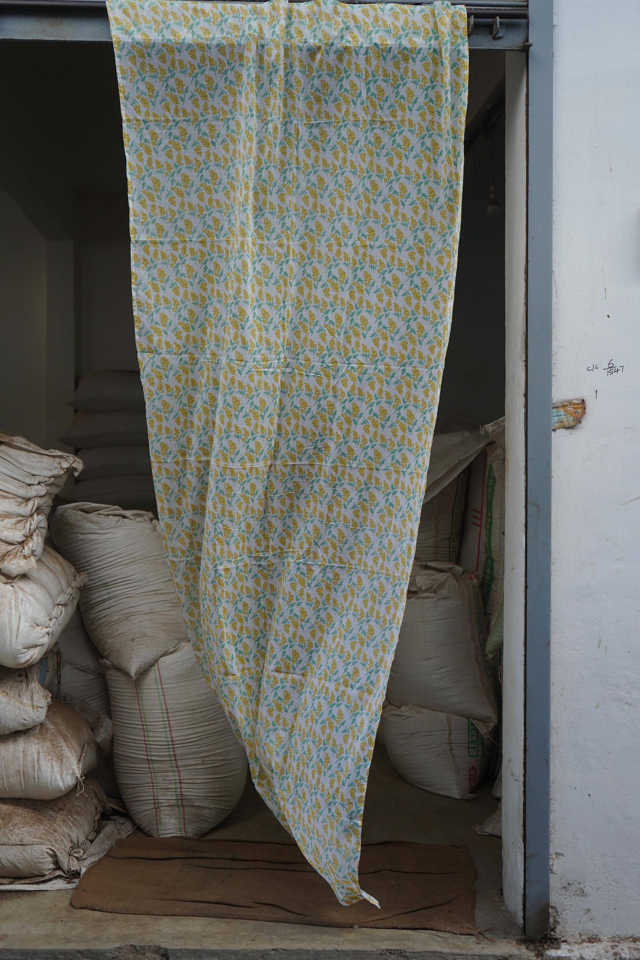 Annahmol - Wholesale Curtain - Vintage Inspired Botanical Sheer Curtains: Assorted Prints50