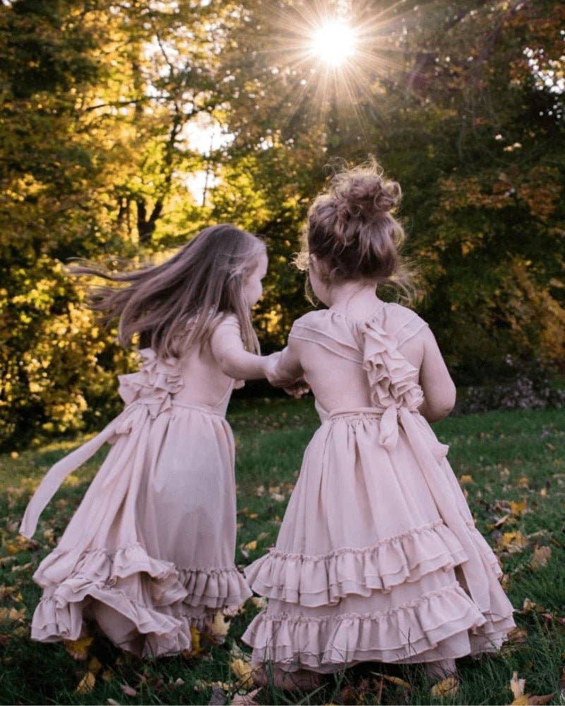 Bailey's Blossoms - Wholesale Mommy & Me-sets - Mommy and Me Nellie maxi-jurk met ruches - Champagne23