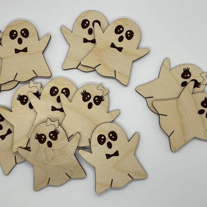 Velvet Guillotine - Wholesale Embroidery/Cross Stitch Supplies - Wooden Ghost Floss Bobbin for Thread Organization1