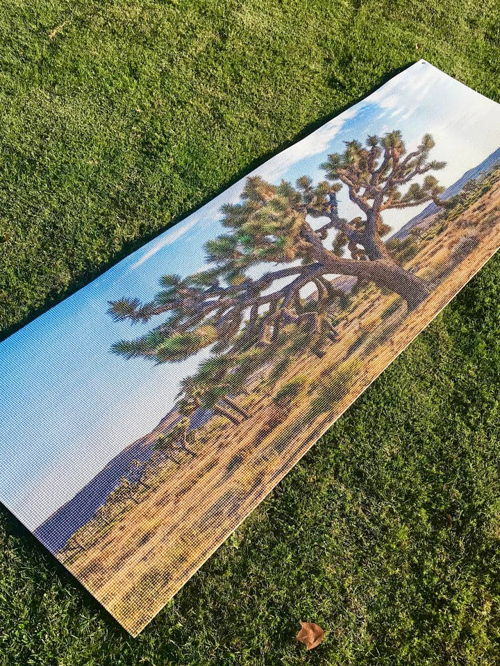 Joshua Tree Yogamatte - weiße Rückseite für den Großhandel von Yoga Photo Mats
