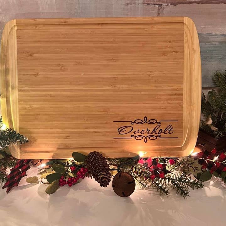 Jameson Dezigns - Vendita all'ingrosso Taglieri - Tagliere in legno personalizzato con incisione personalizzata - Ki1