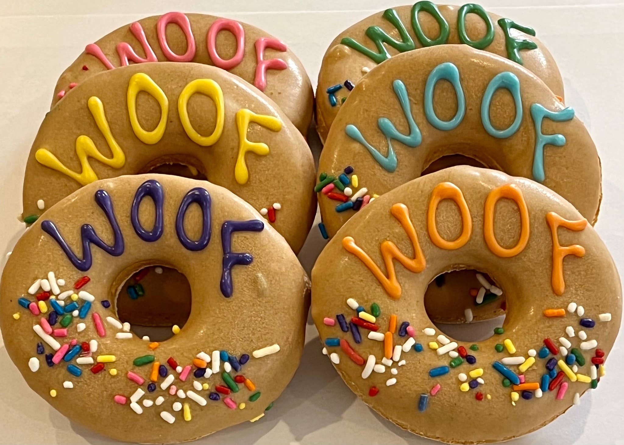 DELCO DOG CO. - Wholesale Pet Treats - Dog - WOOF Doggie Donuts3