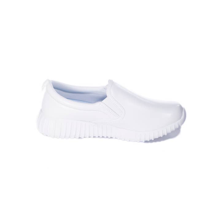 Savvy - Wholesale Flats – Women’s - Danielle Nursing Shoe in White2