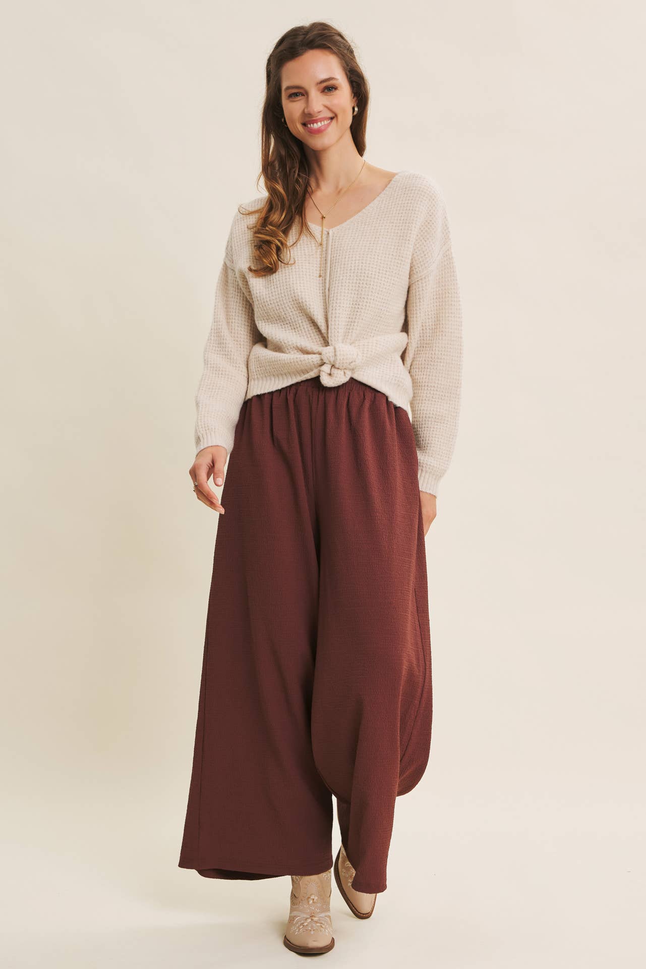 in february - Wholesale Pants - Women's - FLOWY WIDE LEG PANTS IN TEXTURED WAFFLE FABRIC4