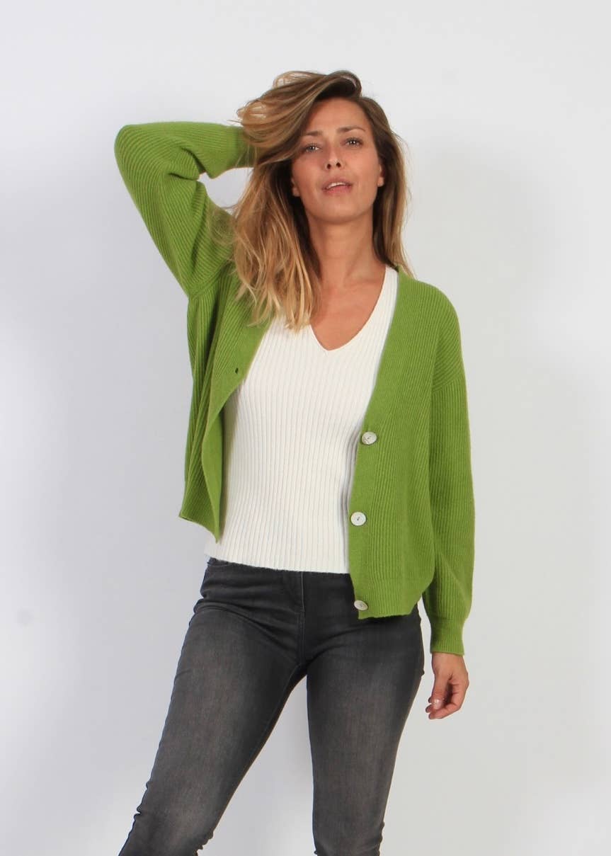 JULIA PARIS – wholesale Kofta - Dam – Ribbad kort kofta med långa ärmar och knappar3