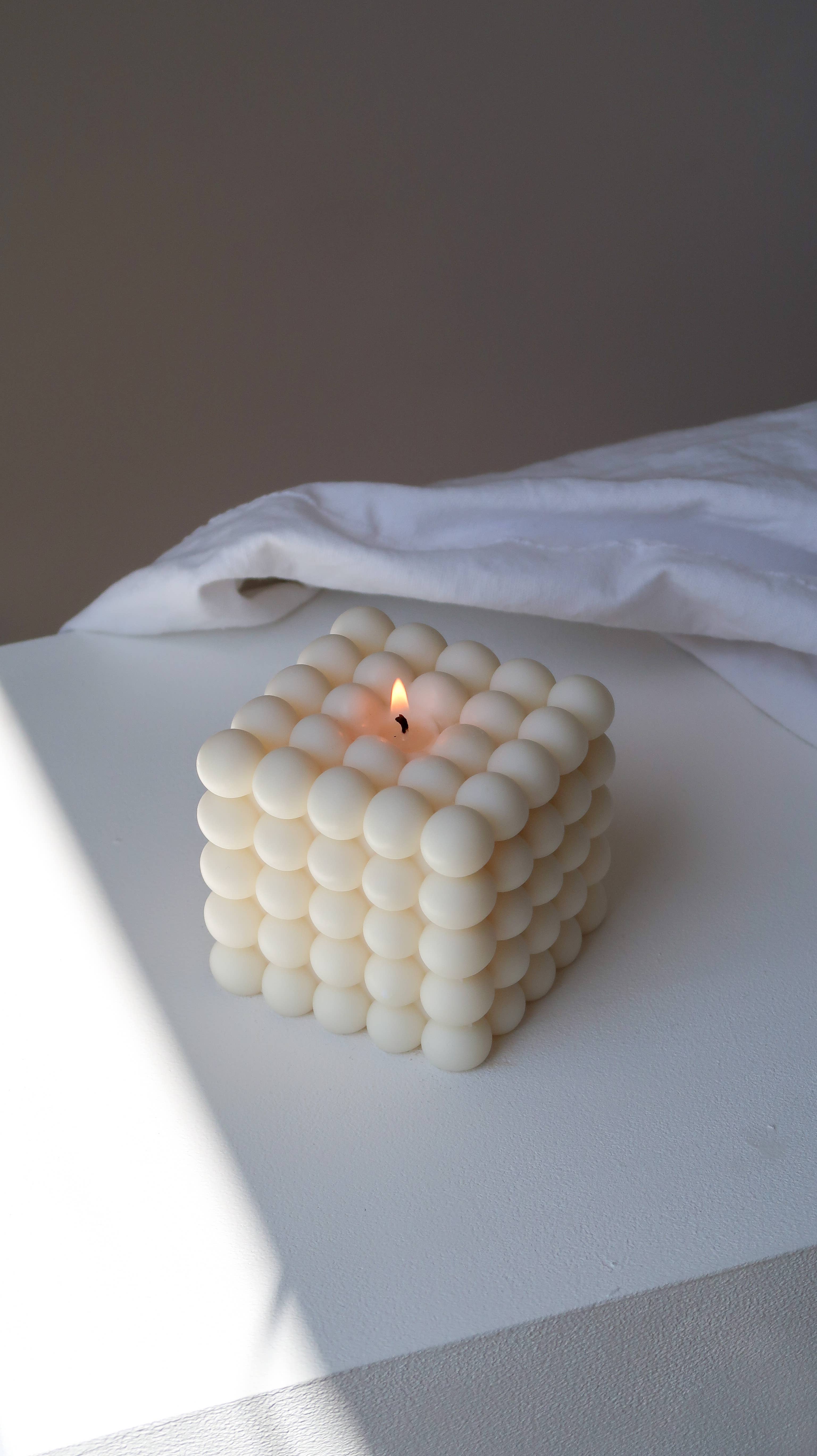 Jeune Home - Wholesale Novelty Candle - Large Soy Bubble Candle0